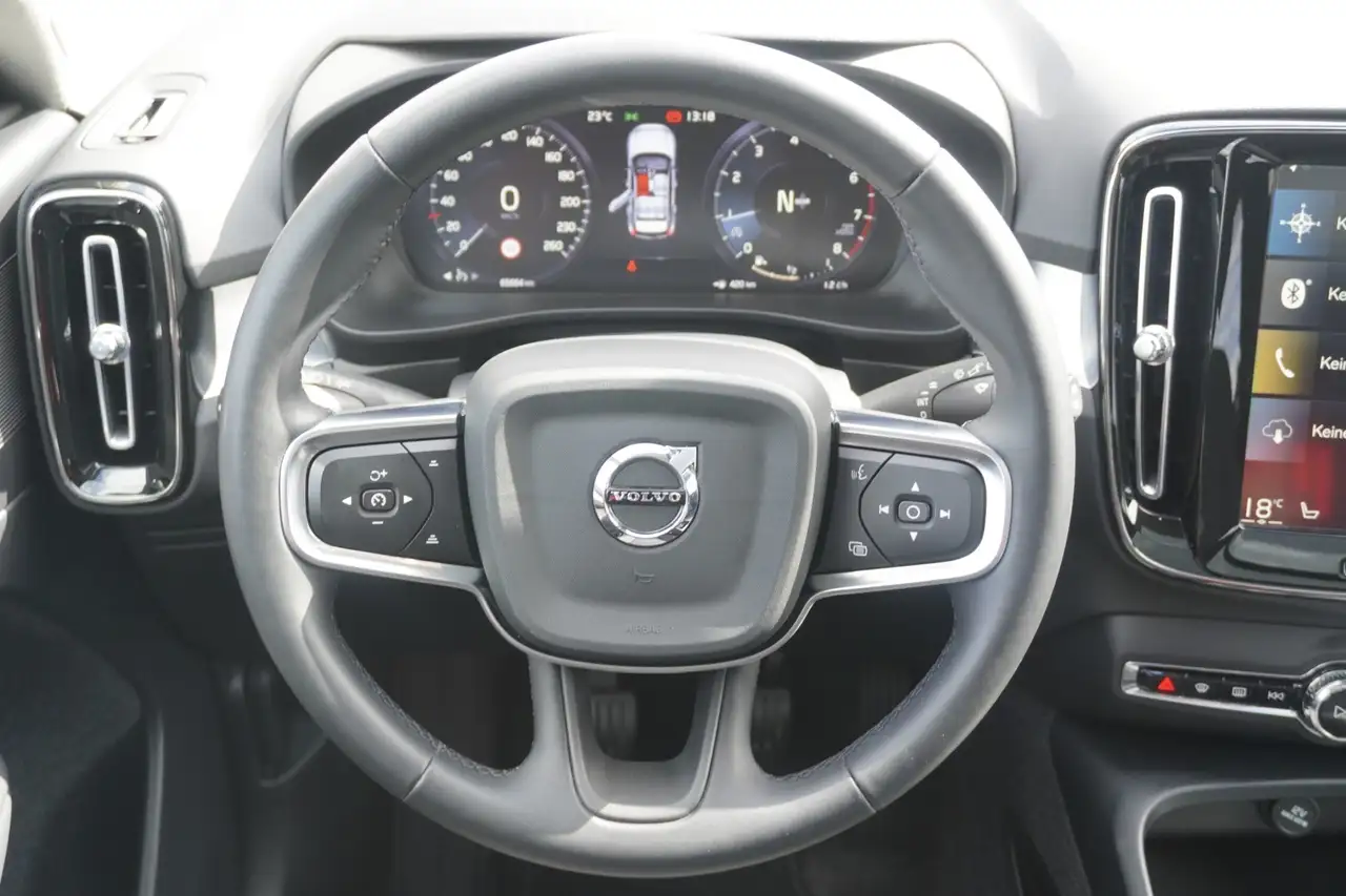 Volvo XC40 T2 Momentum LED Panorama Kamera ACC, миниатюра 18