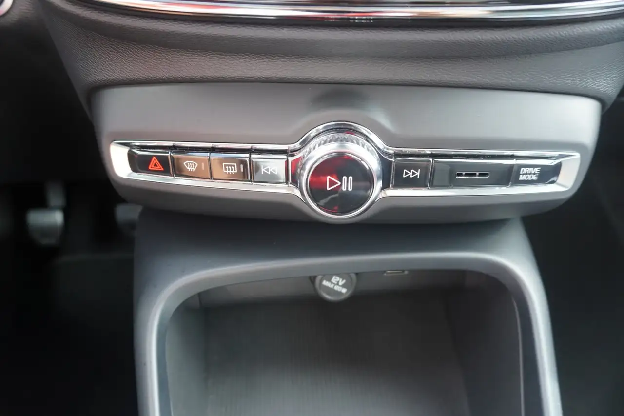 Volvo XC40 T2 Momentum LED Panorama Kamera ACC, миниатюра 29