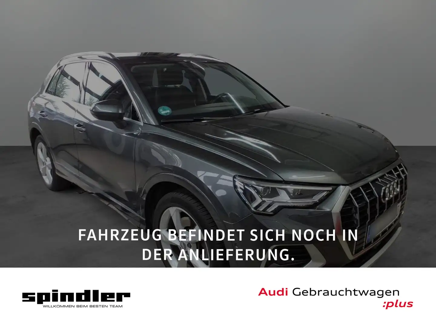 Audi Q3 advanced 40TFSI quattro S-tronic/ Matrix, AHK Grau - 1
