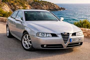 2.4JTD Distinctive