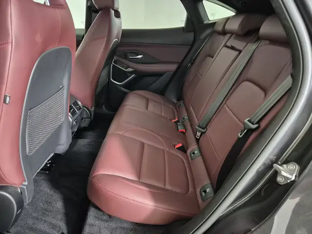 Jaguar E-Pace view 5