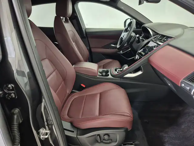 Jaguar E-Pace view 3