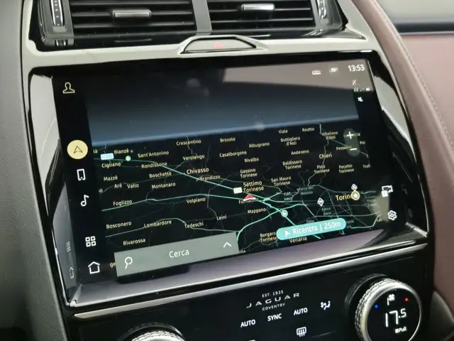 Jaguar E-Pace view 11