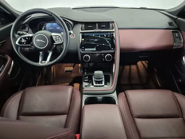 Jaguar E-Pace view 4