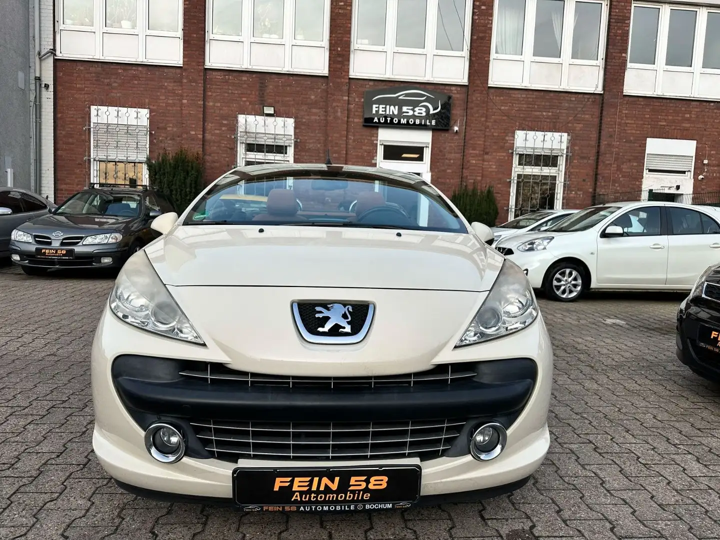Peugeot 207 CC Cabrio-Coupe Sport,1.Hand,HU/AU 07/27 Weiß - 2