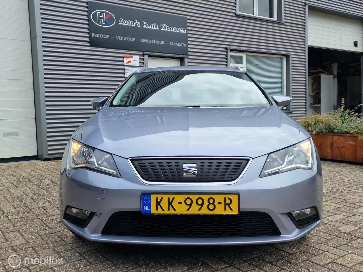 SEAT Leon ST 1.0 EcoTSi 115pk H6 Style Connect Clima Navi NL Grijs - 2
