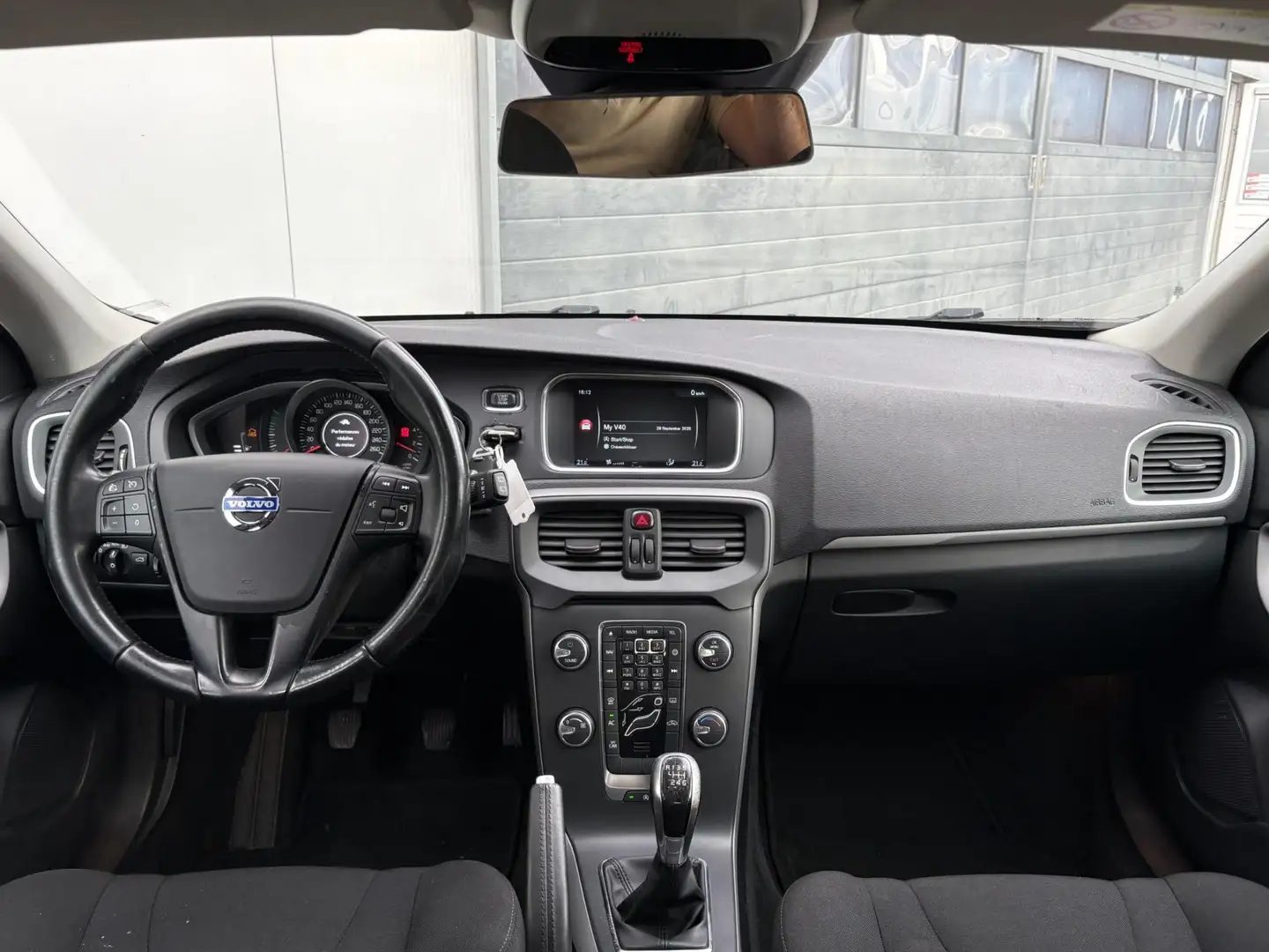 Volvo V40 1.6 D2 114pk Navi Airco TURBO DEFECT Bleu - 2