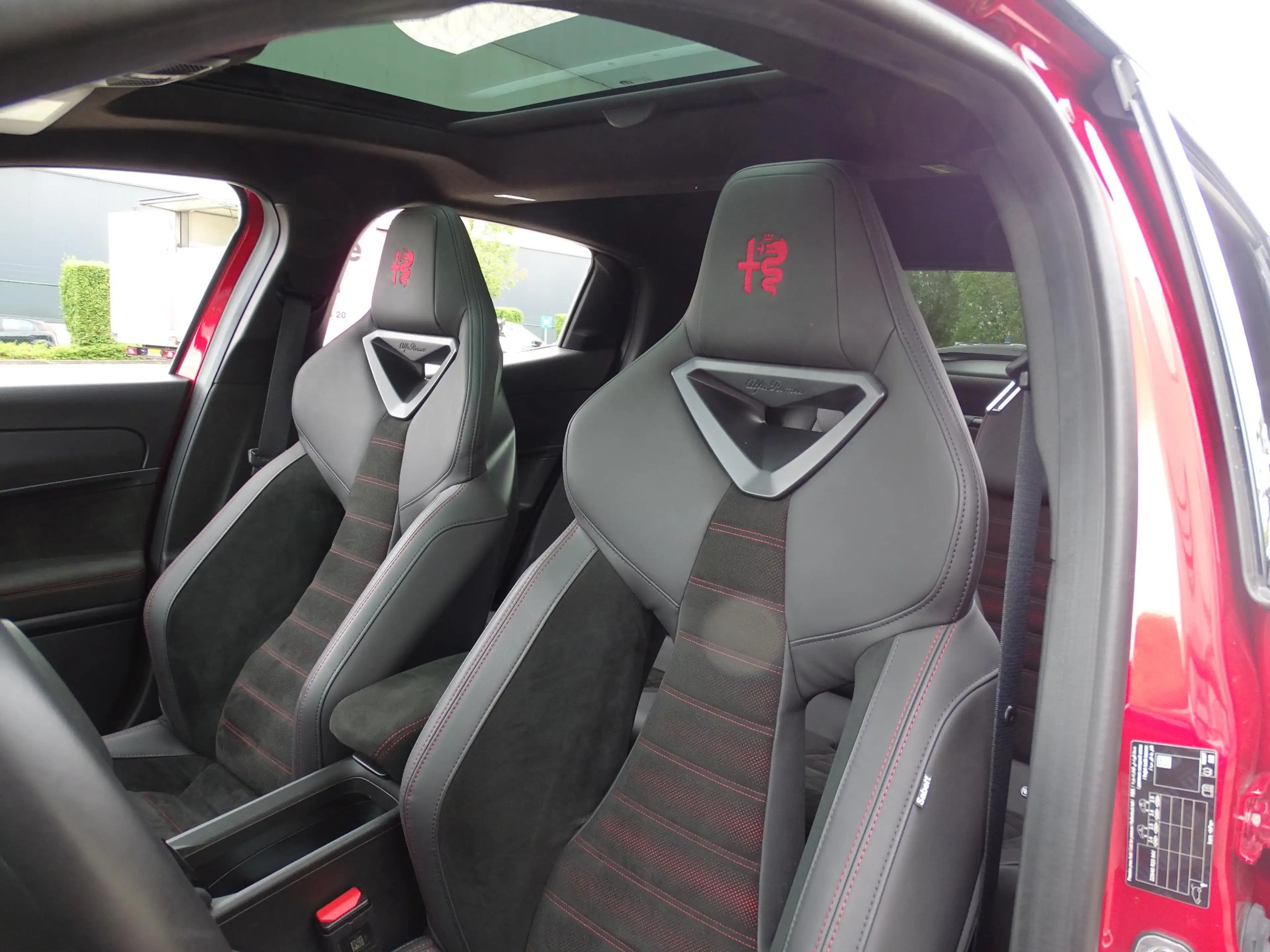 Alfa Romeo Junior BEV 280 - 54 kWh Elettrica 280 Veloce verwacht — photo 13