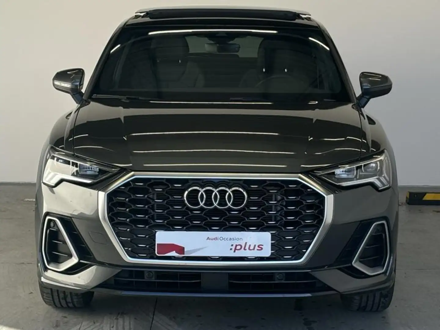 Audi Q3 35 TFSI 150ch S line S tronic 7 Gris - 2