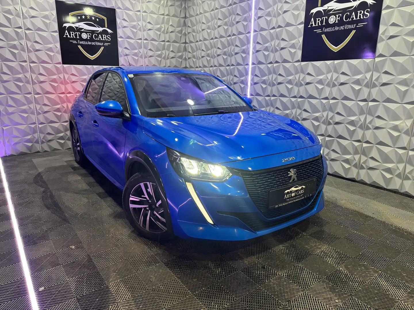 Peugeot 208 e- Allure 100 kW/LED/Kamera/Ab 140 Euro im Monat Blau - 1
