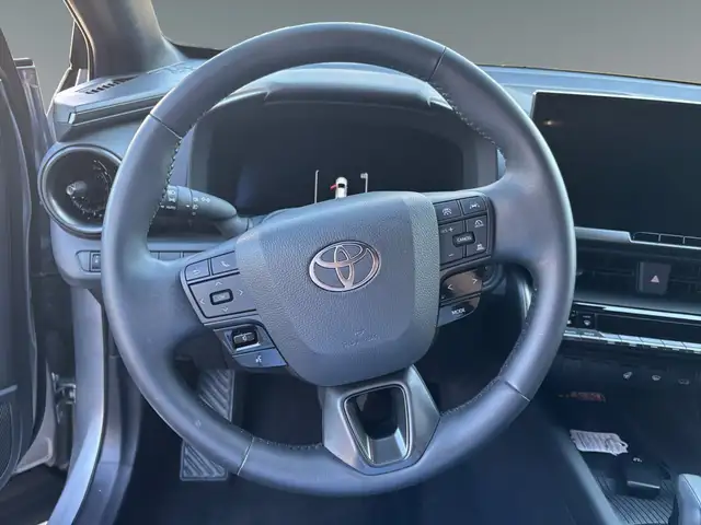 Toyota C-HR view 11