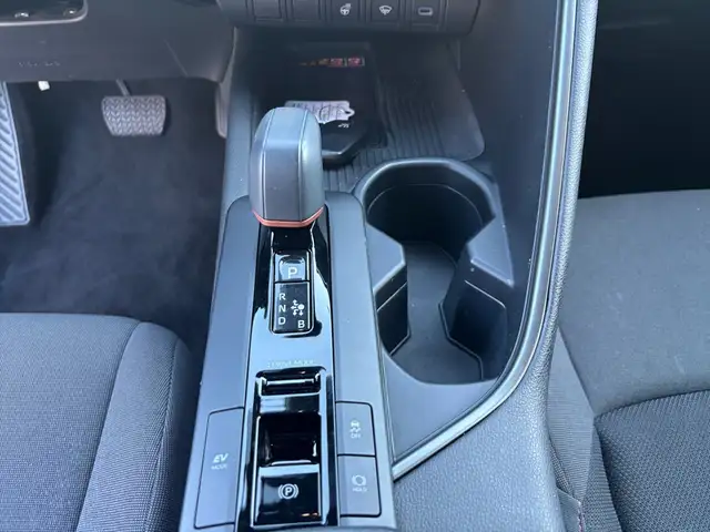 Toyota C-HR view 10