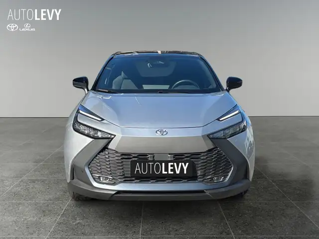 Toyota C-HR view 7
