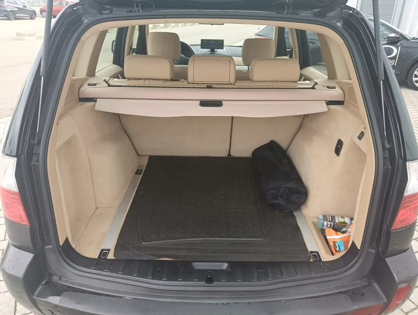 BMW X3 X3 Introduction 2.0 Fekete - 2