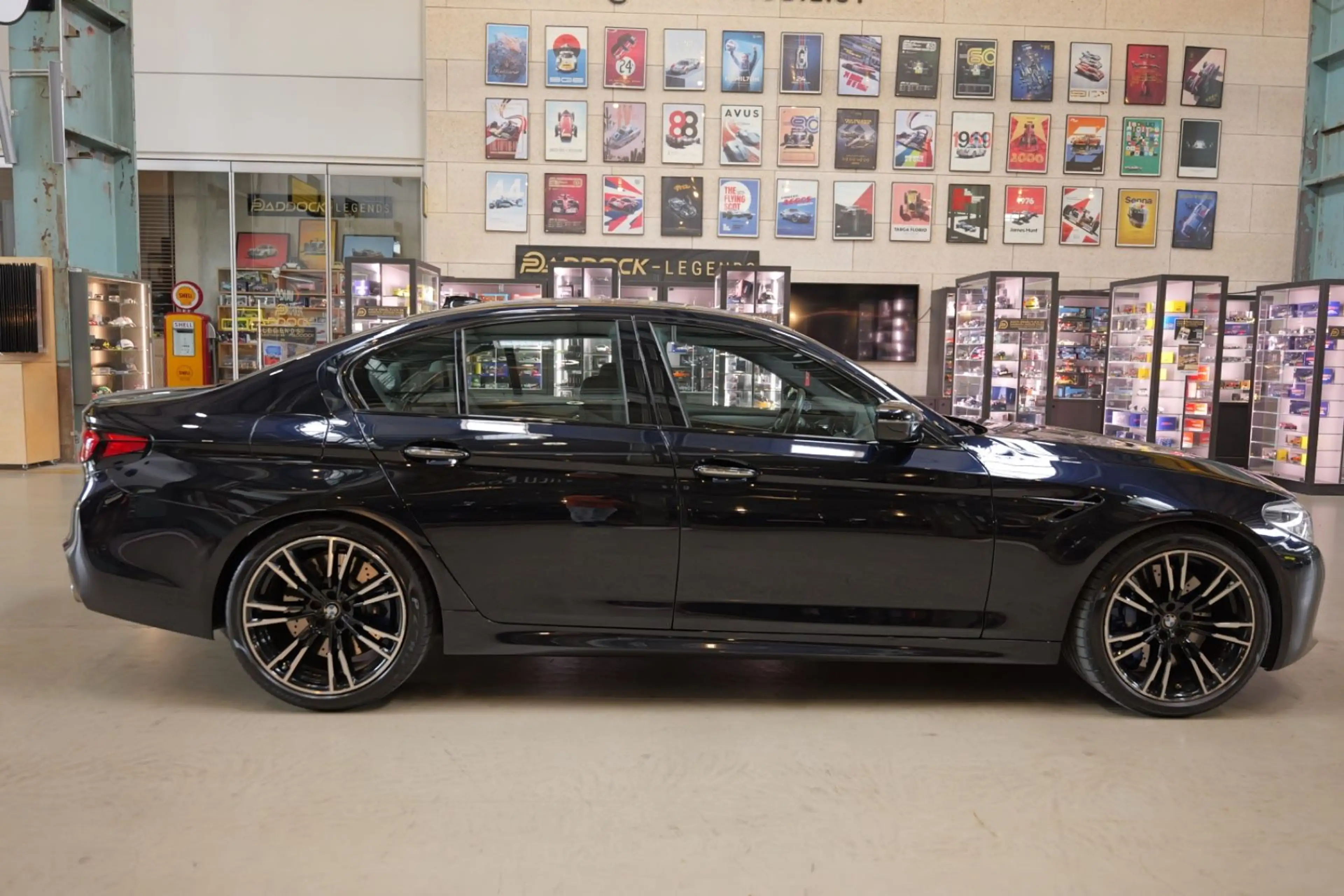 BMW M5 Limousine Basis *HUD*Carbon*xDrive — photo 9