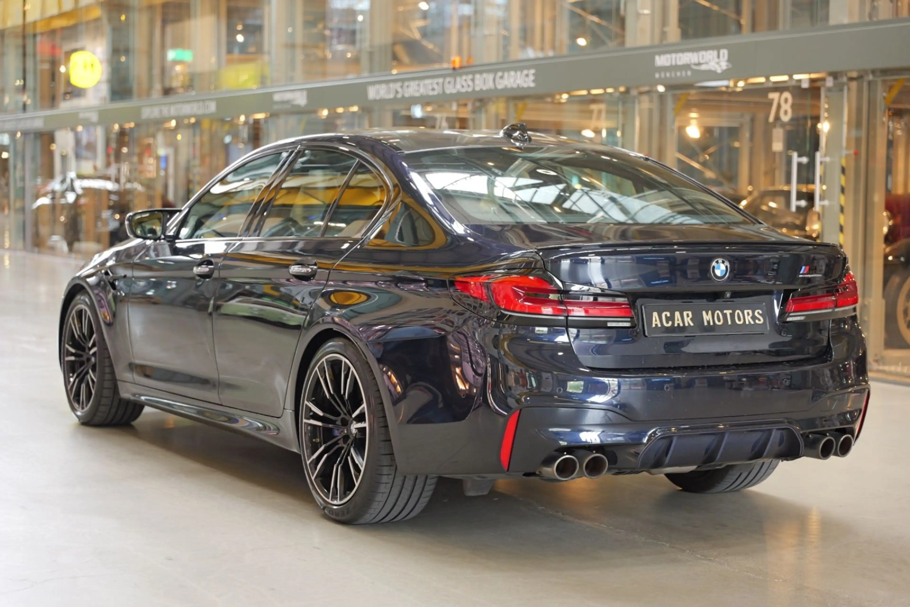 BMW M5 Limousine Basis *HUD*Carbon*xDrive — photo 6