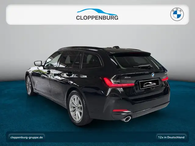 BMW 3 Series view 3