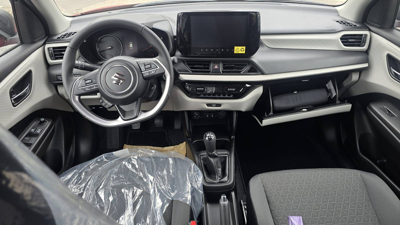 Suzuki Swift Swift 1.2 Dualjet Hybrid MT Comfort — photo 7