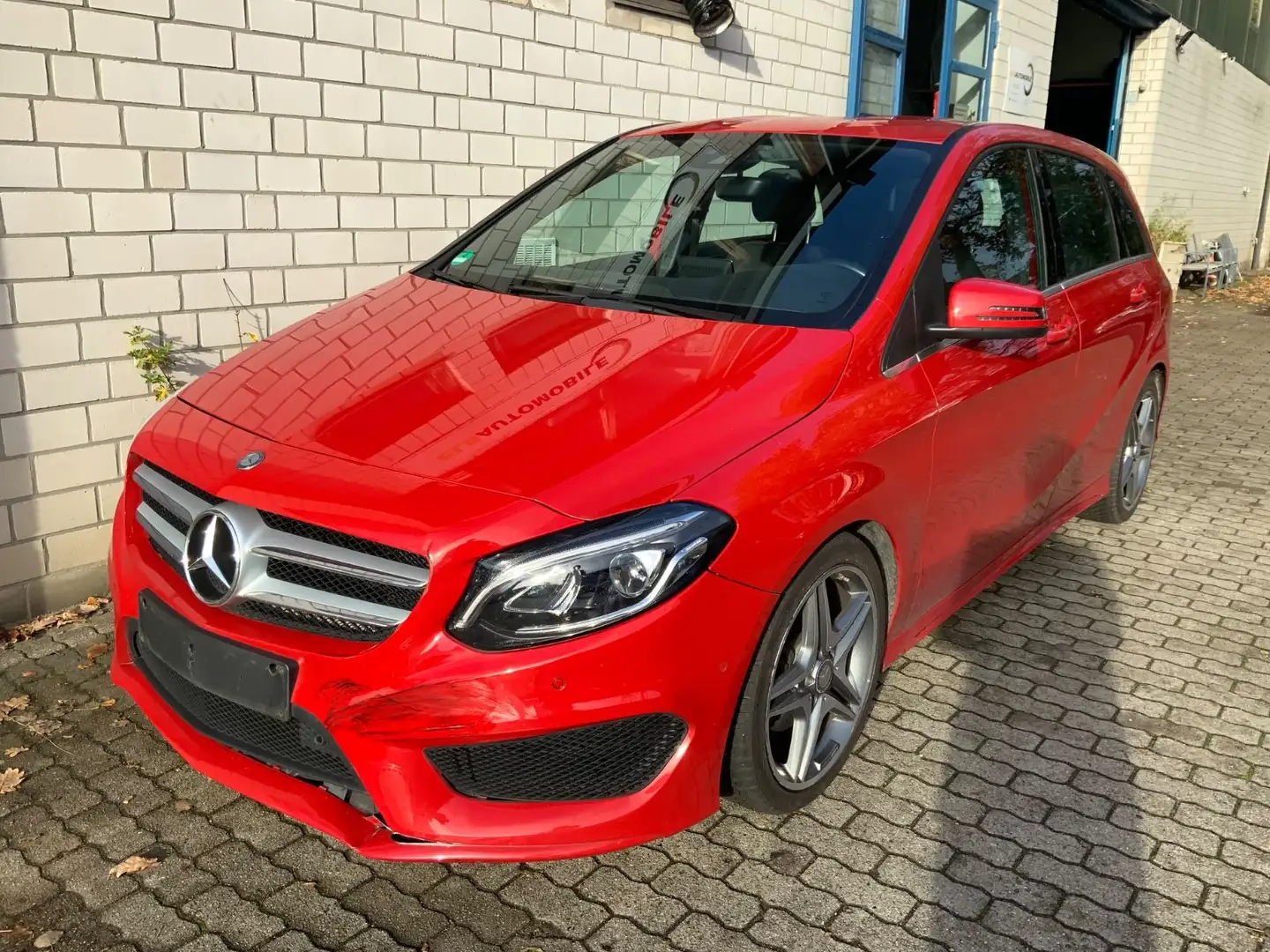 Mercedes-Benz B 200 AMG-Line LED/Spur/TotW/1.Hand Rouge - 2