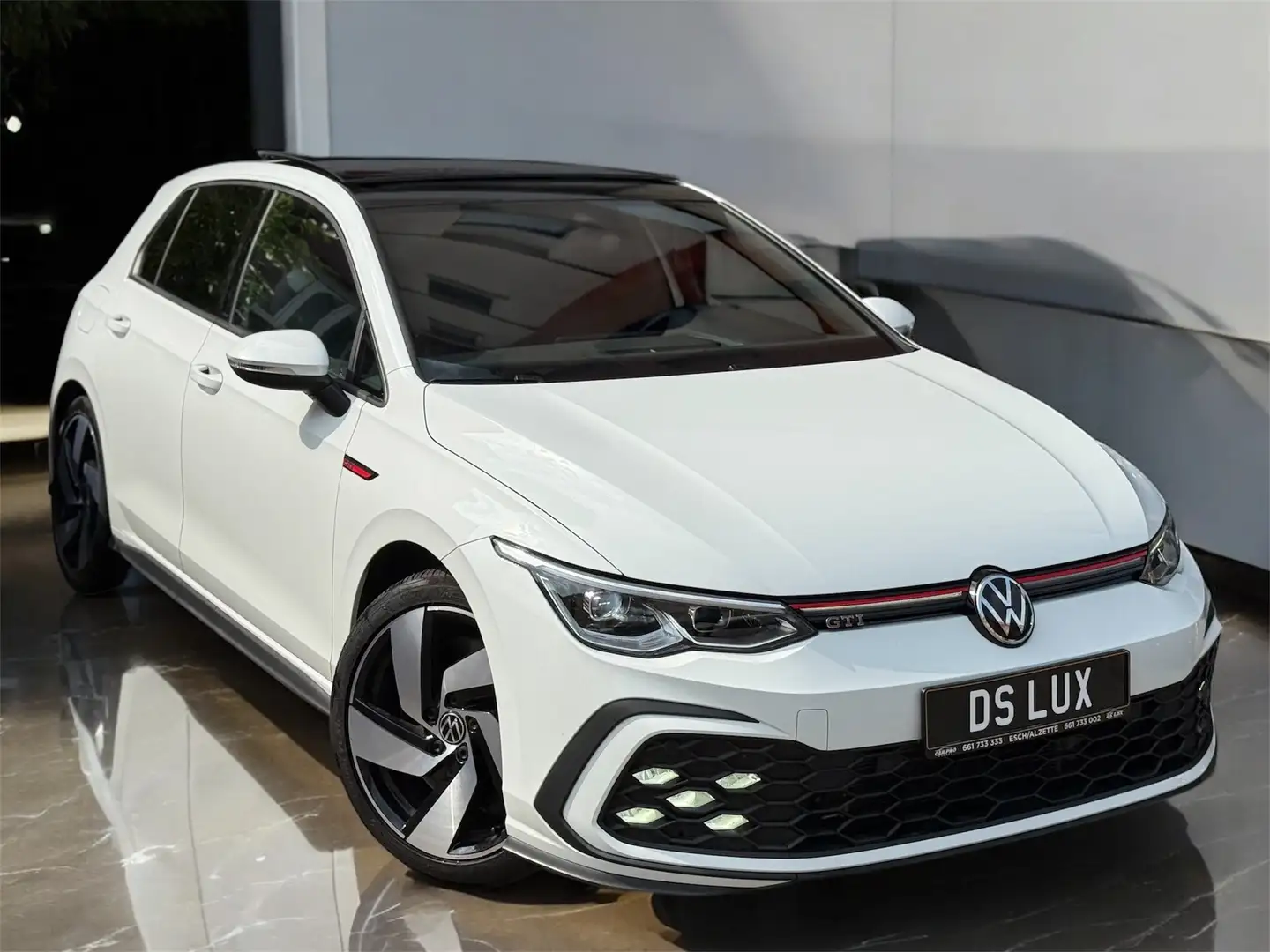 Volkswagen Golf GTI 2.0 TSI DSG 245CH DSG7 // LED // ACC // PANO Weiß - 1