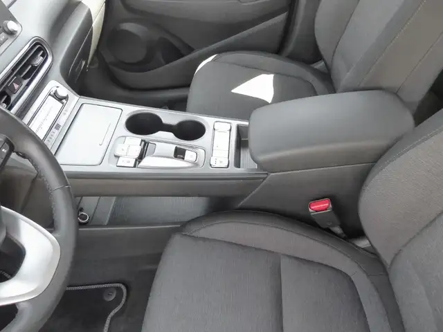 Hyundai Kona view 12