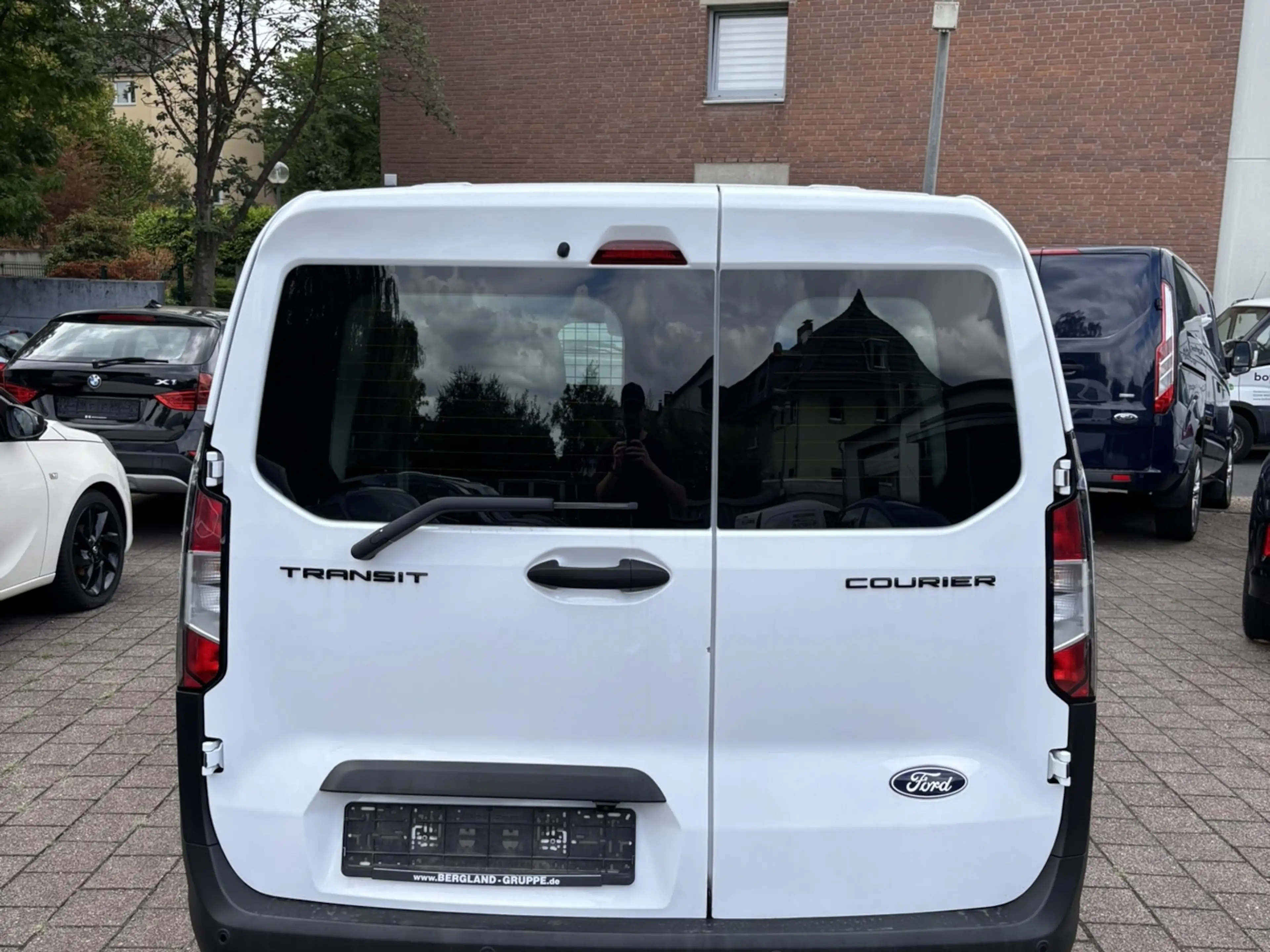 Ford Transit Courier Trend — photo 4