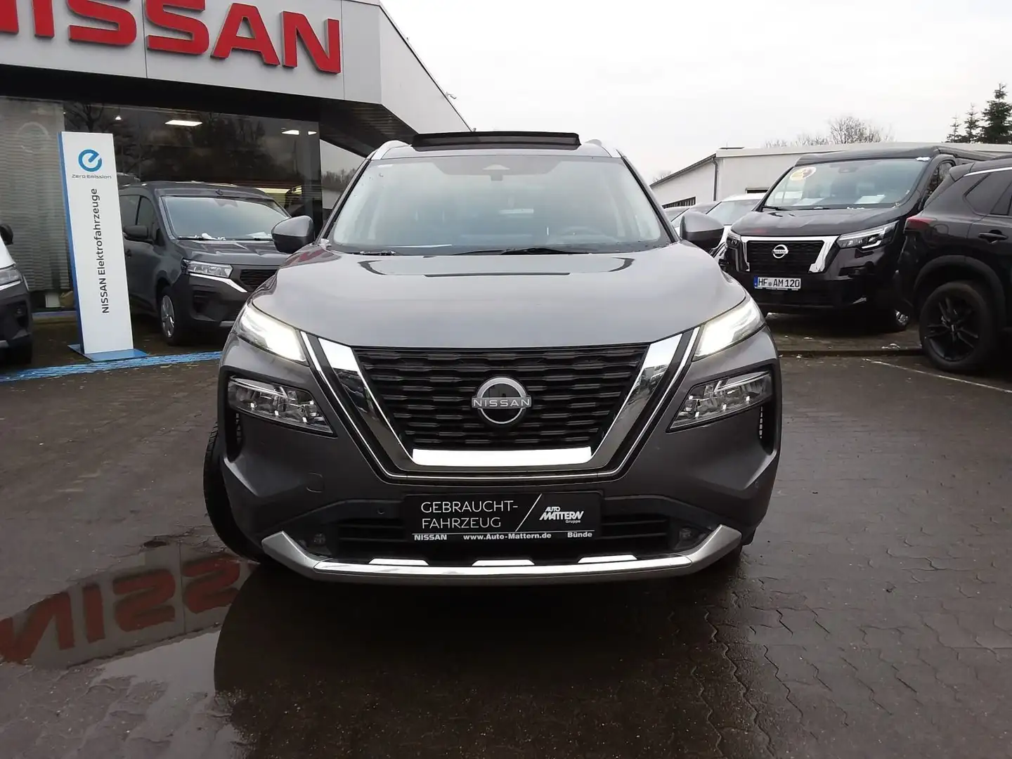Nissan X-Trail 1.5 VC-T MHEV Tekna+*AHK* Grau - 2