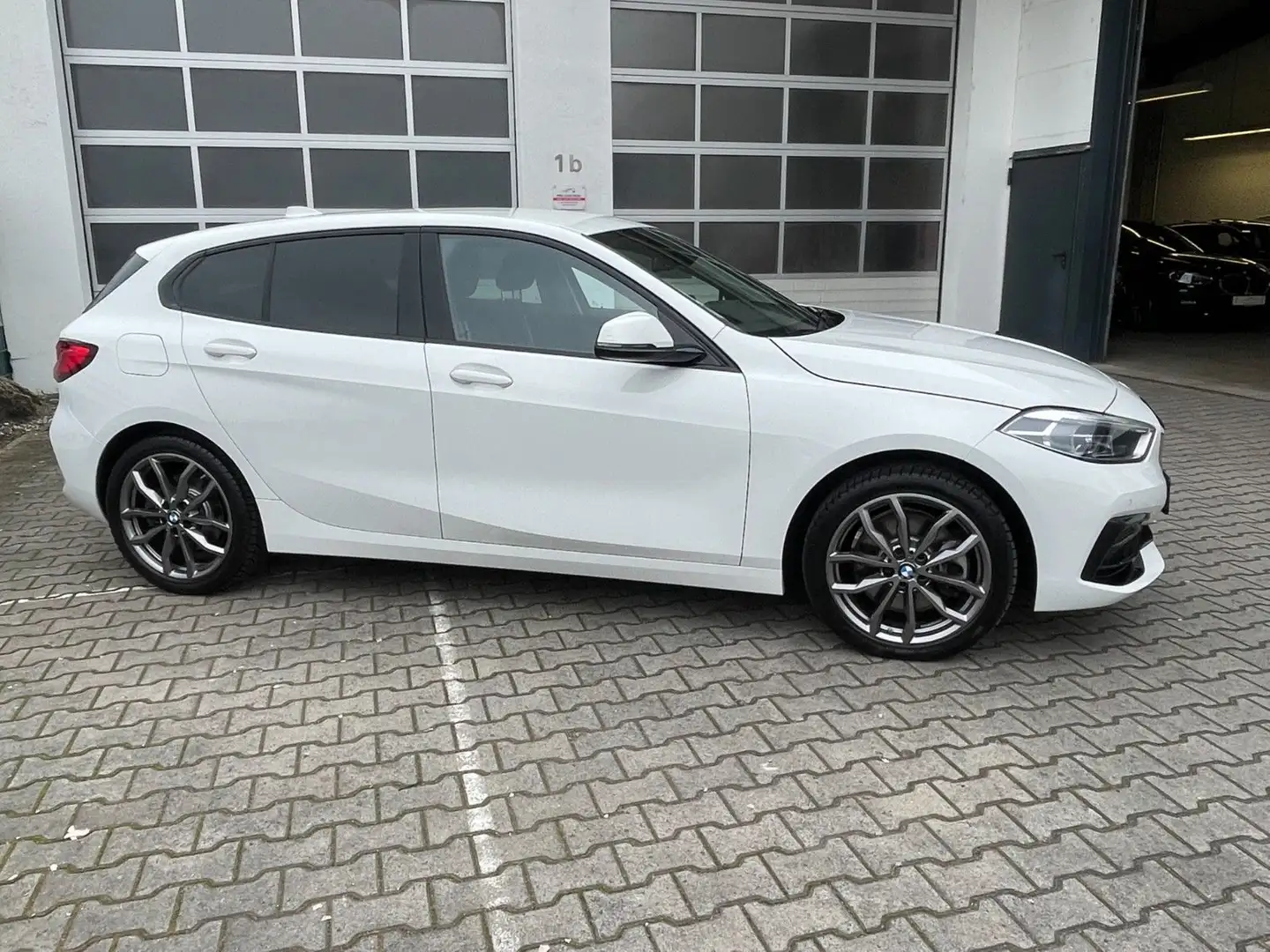 BMW 120 d|Sport Line|Automatik|HUD|Navi|18"M-Rad|HiFi White - 2