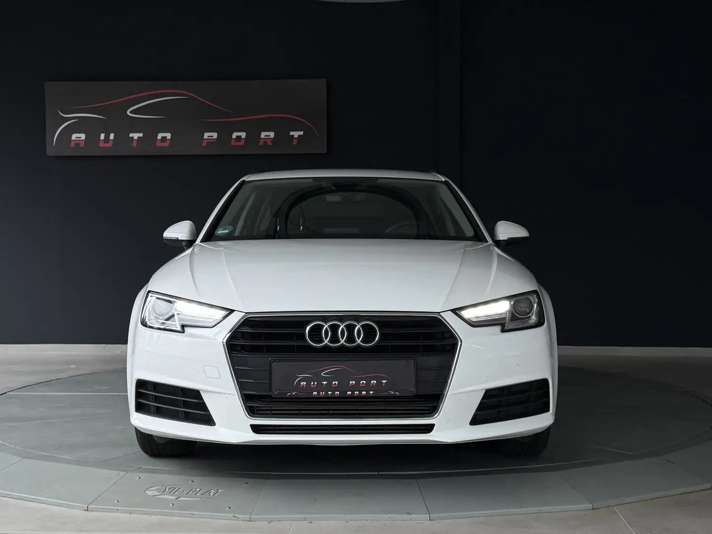 Audi A4 Avant 35 TFSI basis Blanc - 2