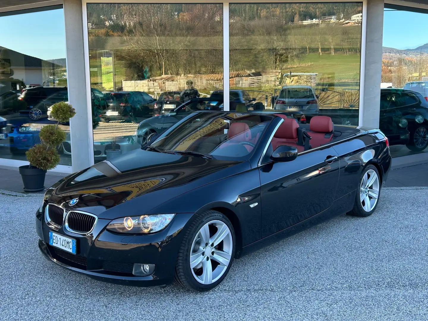 BMW 320 320d Cabrio Futura 177cv Nero - 1