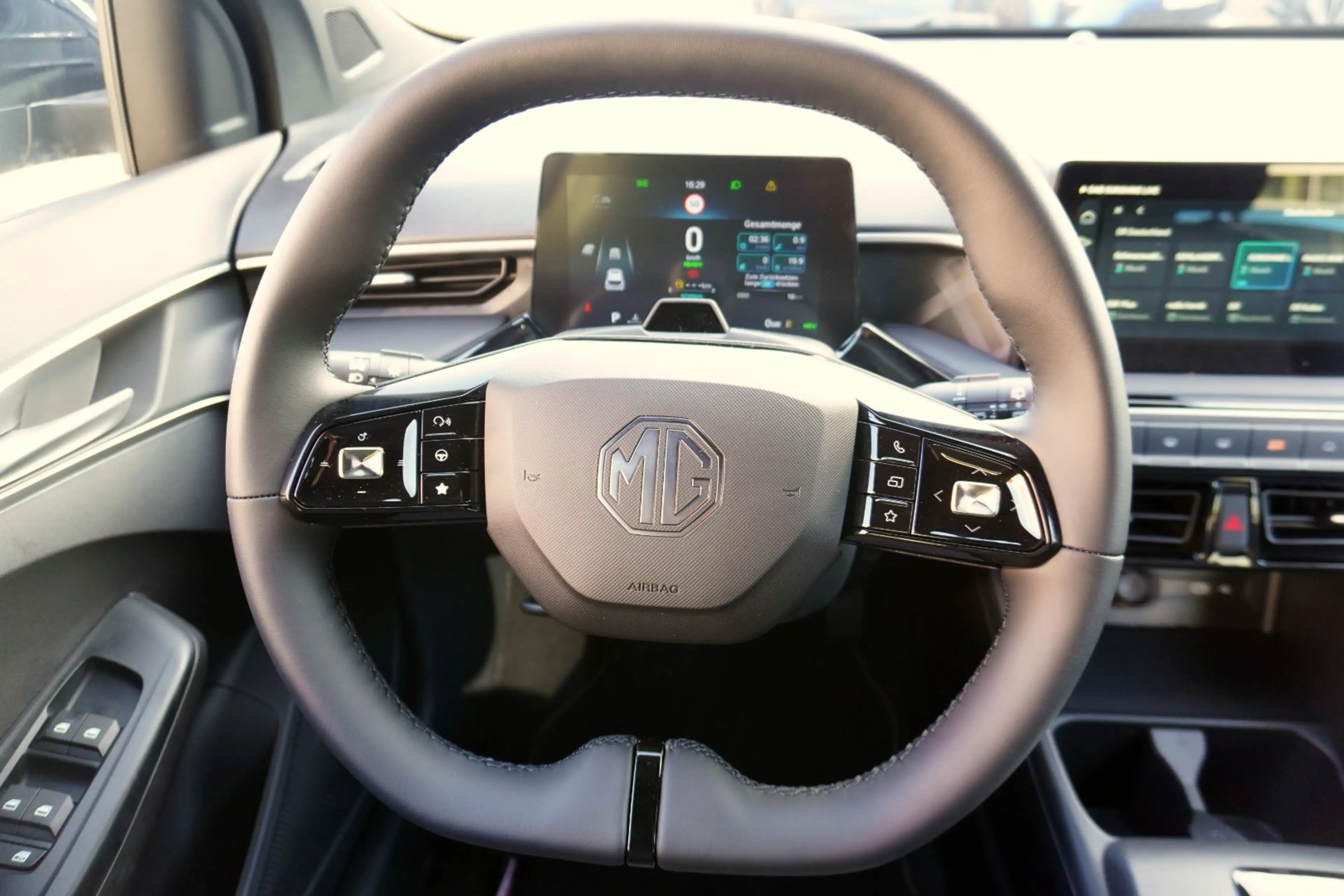 MG MG3 1.5 Hybrid Luxury Aut. LED ACC Navi 360° — photo 14