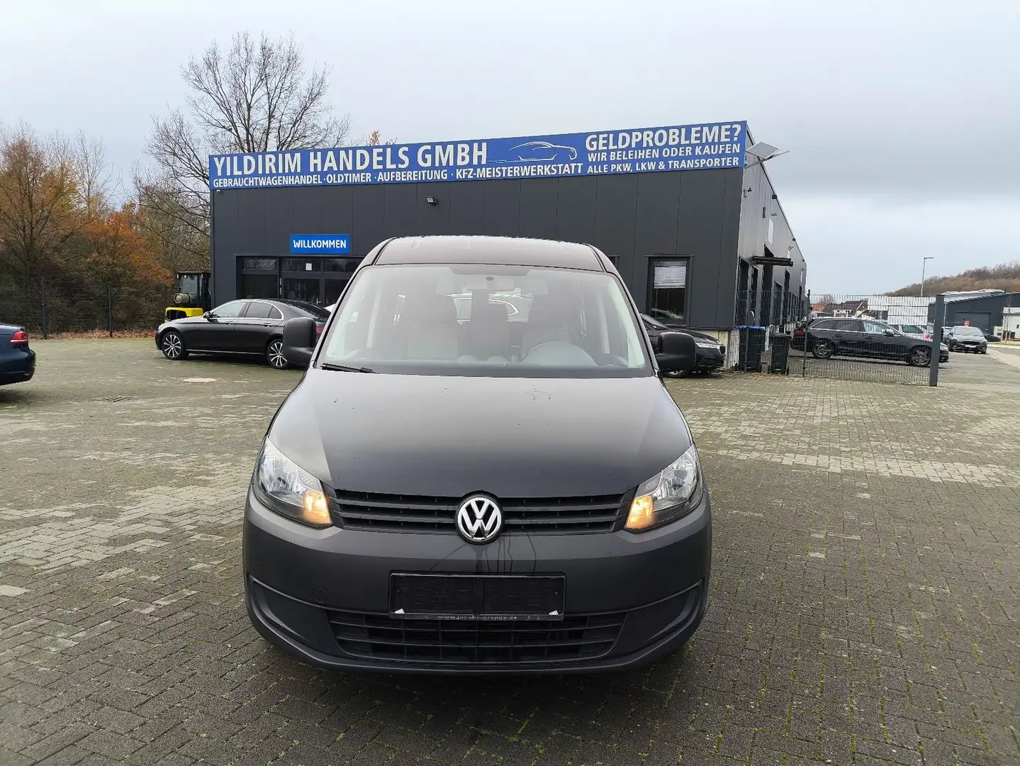 Volkswagen Caddy Maxi,5 SITZER,KLIMA,MAXI,ALLWETTER REIFEN Zwart - 2