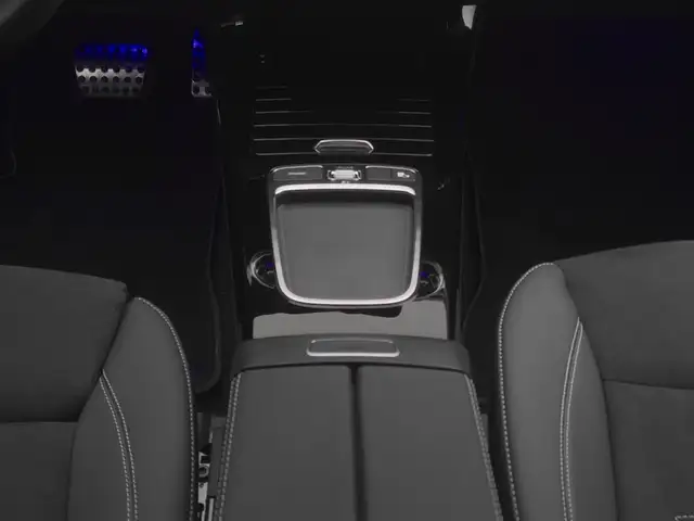 Mercedes-Benz Cla Class view 21