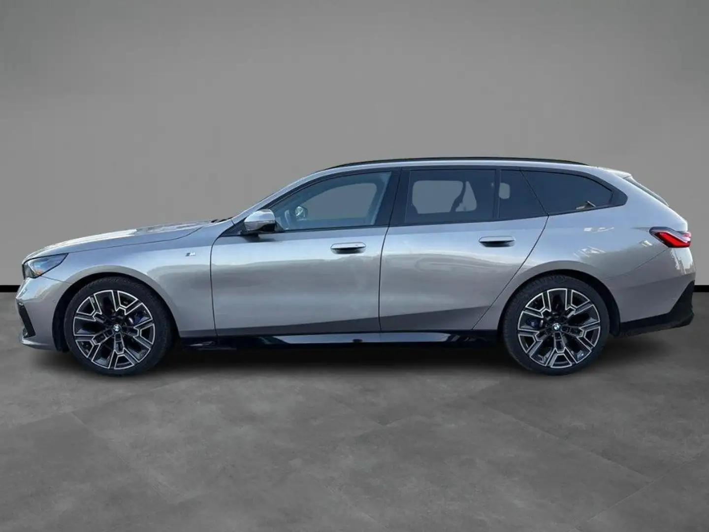 BMW 520 d 48V sDrive Msport Grijs - 2