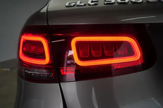 Mercedes-Benz GLC view 11