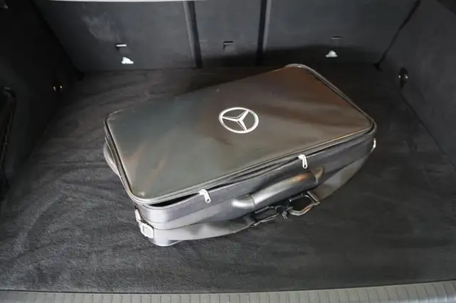 Mercedes-Benz GLC view 8
