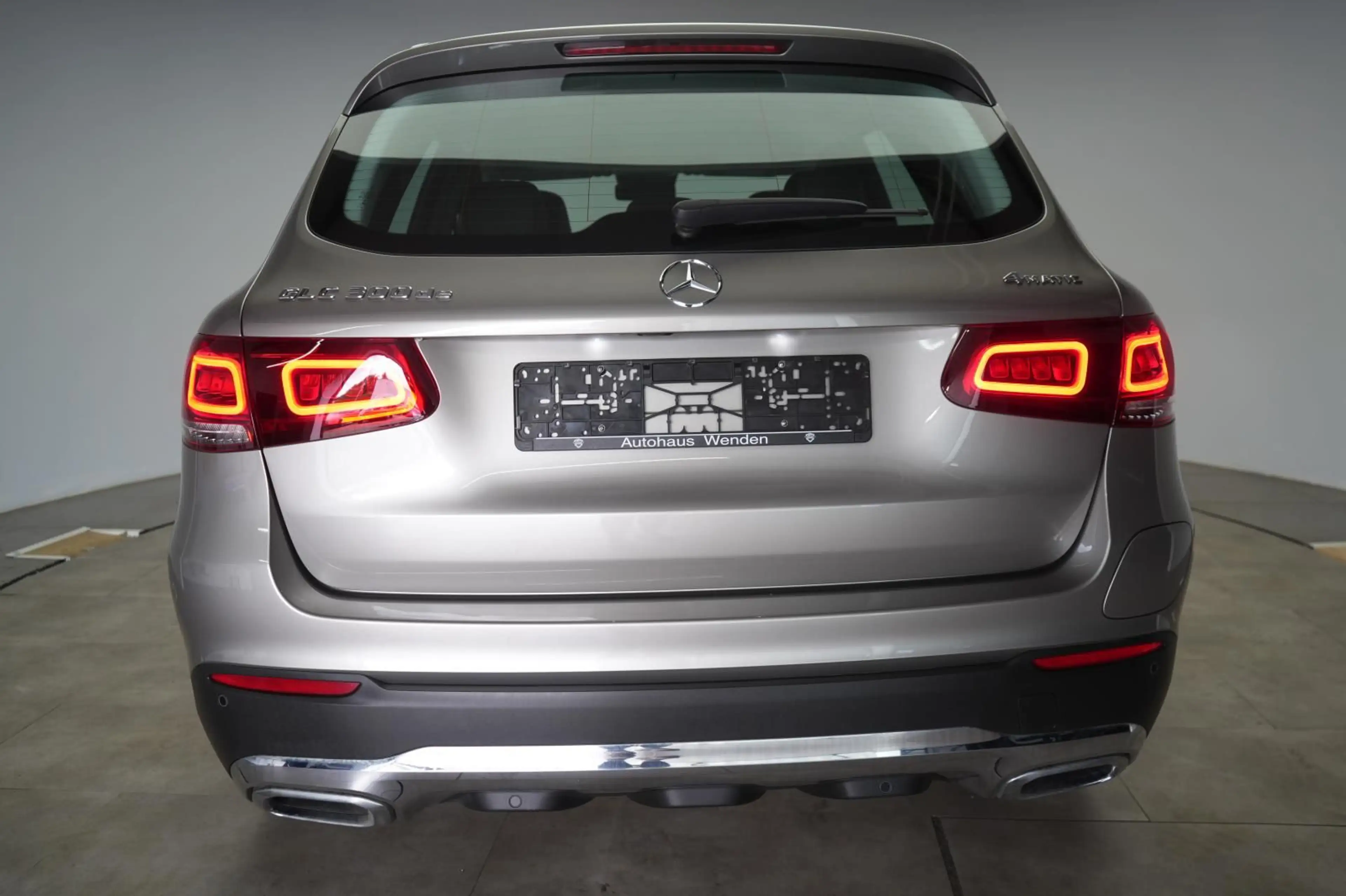 Mercedes-Benz GLC 300 de 4Matic 9G-Tronic Temp/360Kamera/Carpl — photo 6