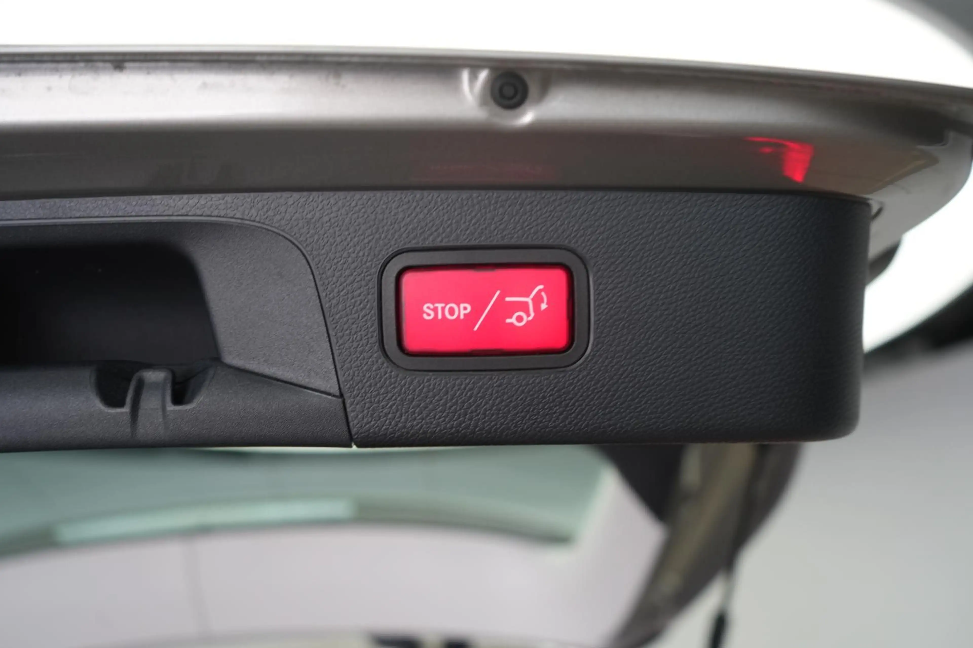 Mercedes-Benz GLC 300 de 4Matic 9G-Tronic Temp/360Kamera/Carpl — photo 9