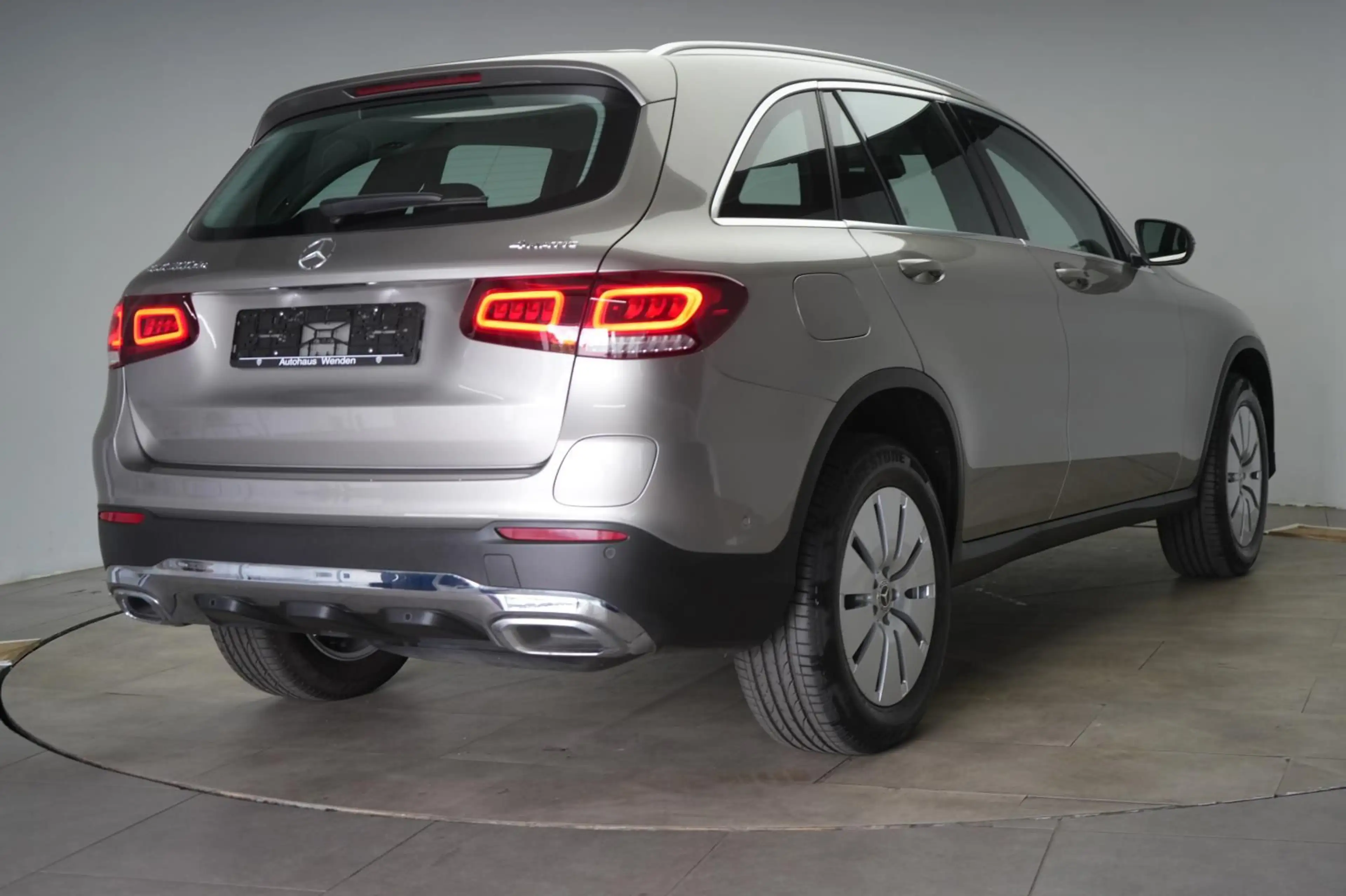 Mercedes-Benz GLC 300 de 4Matic 9G-Tronic Temp/360Kamera/Carpl — photo 4