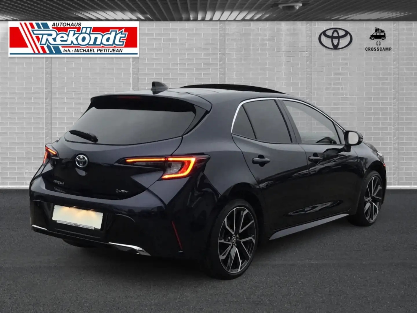 Toyota Corolla 2.0 Hybrid Lounge ACC SHZ LHZ RFK PANO JBL NAVI MA Modrá - 2