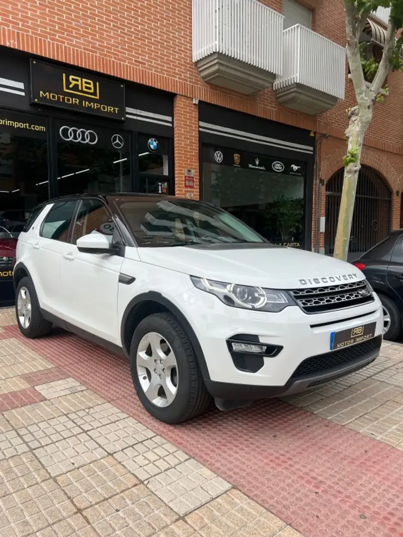 Land Rover Discovery Sport 2.0eD4 HSE Luxury 4x2 150 Wit - 2