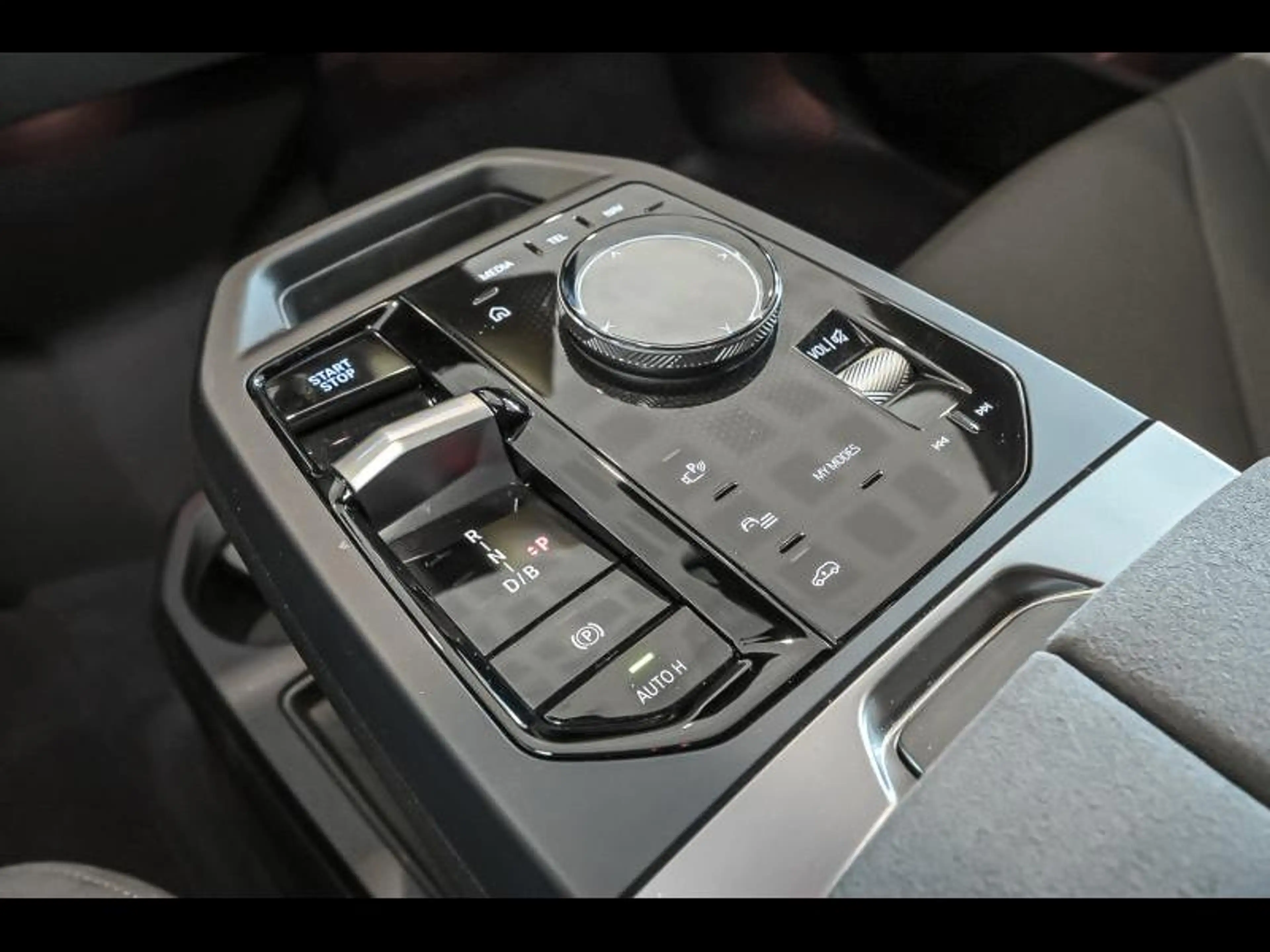 BMW iX xDrive 60 | Msport | Comfort | — photo 10