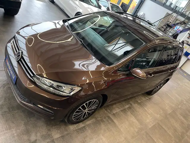 Volkswagen Touran view 24