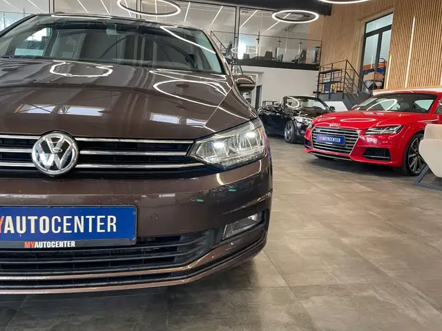 Volkswagen Touran view 21