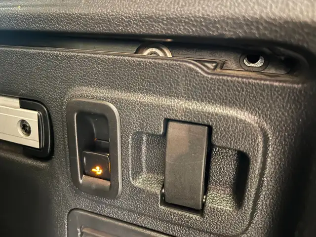 Volkswagen Touran view 29