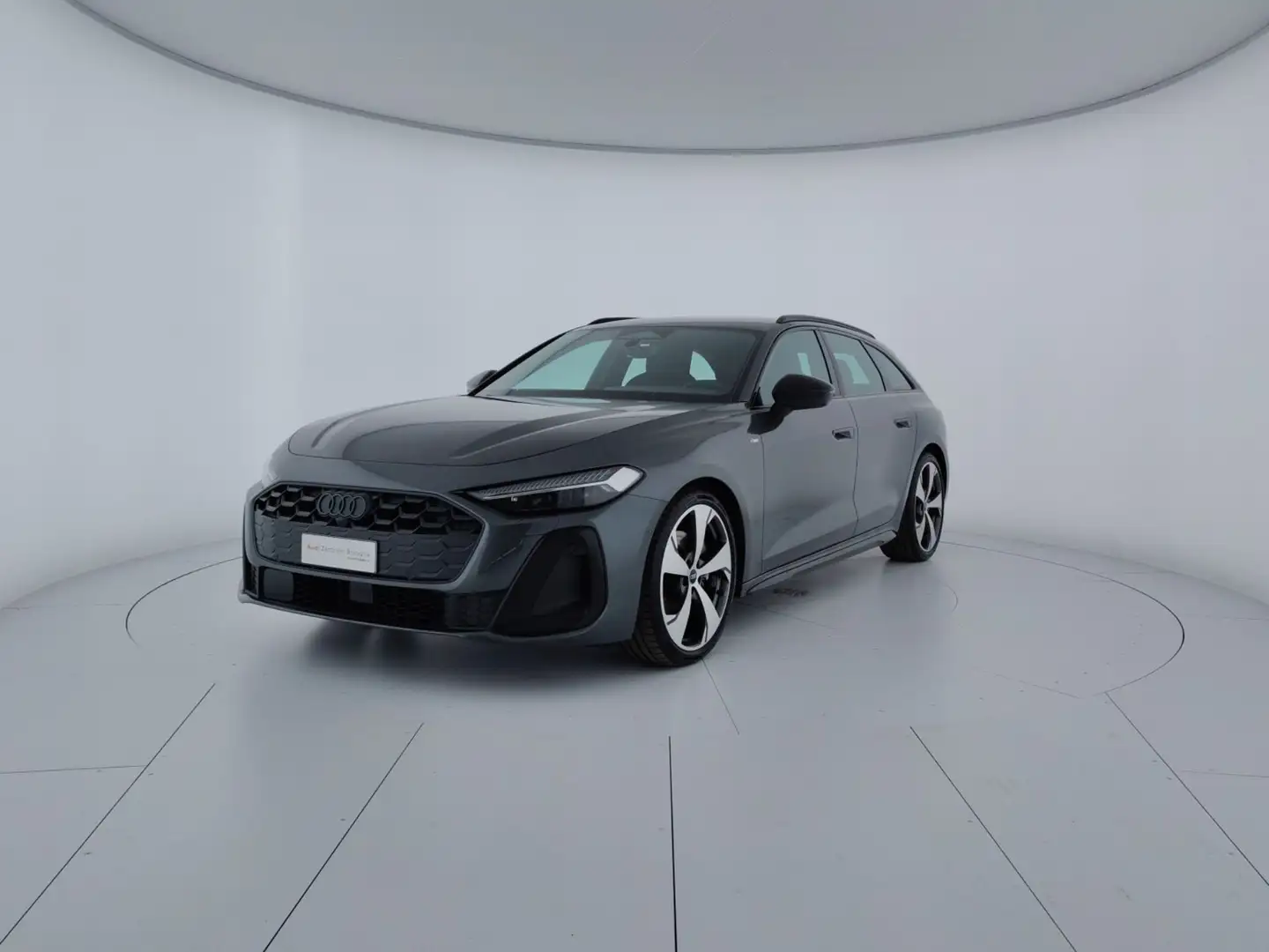 Audi A5 Avant TDI 150 kW quattro S tronic mHEV+ S Line ed Grigio - 1