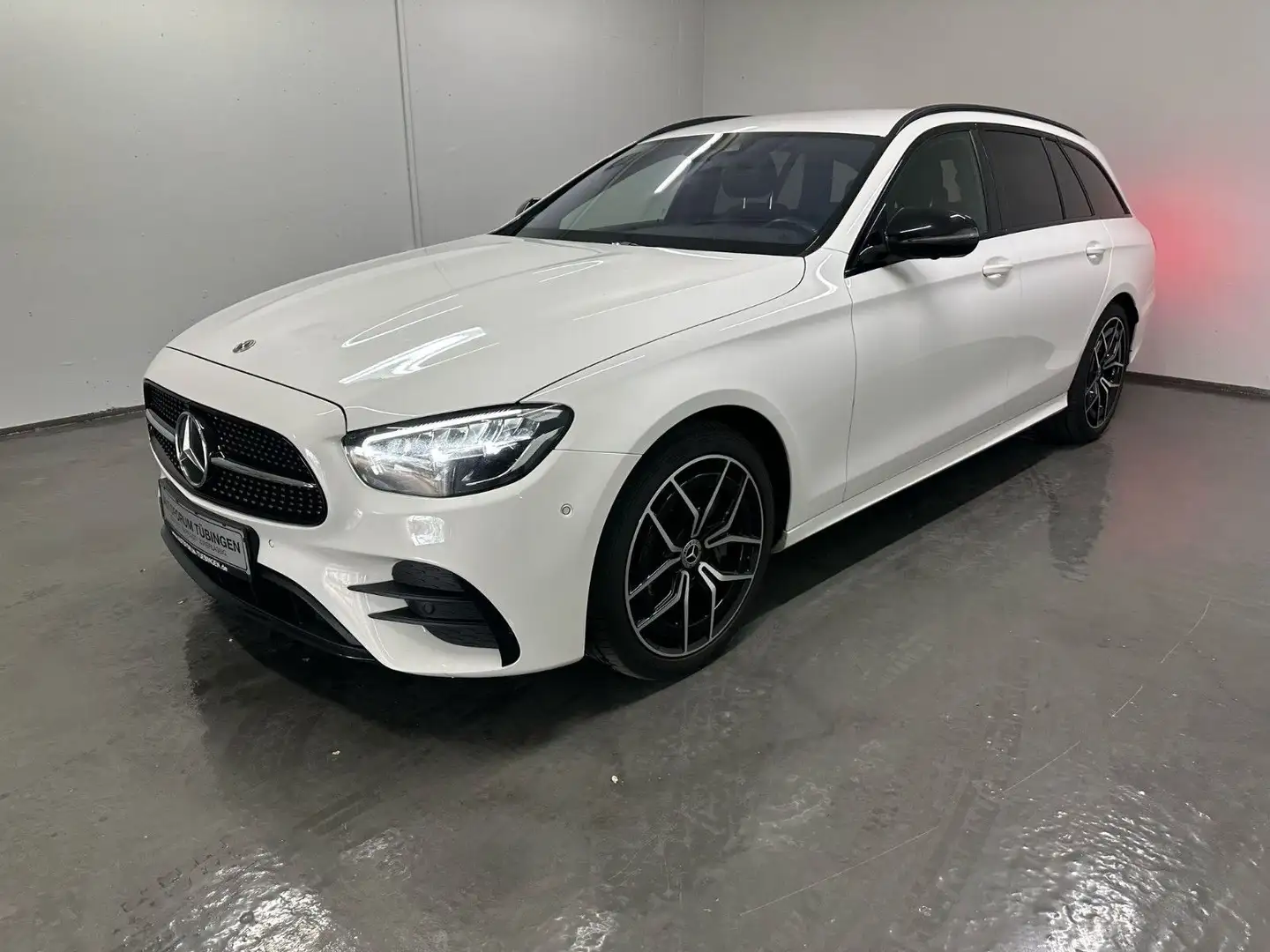 Mercedes-Benz E 300 d 4MATIC T Autom. AMG-LINE*NIGHT*360*HUD* Blanc - 2