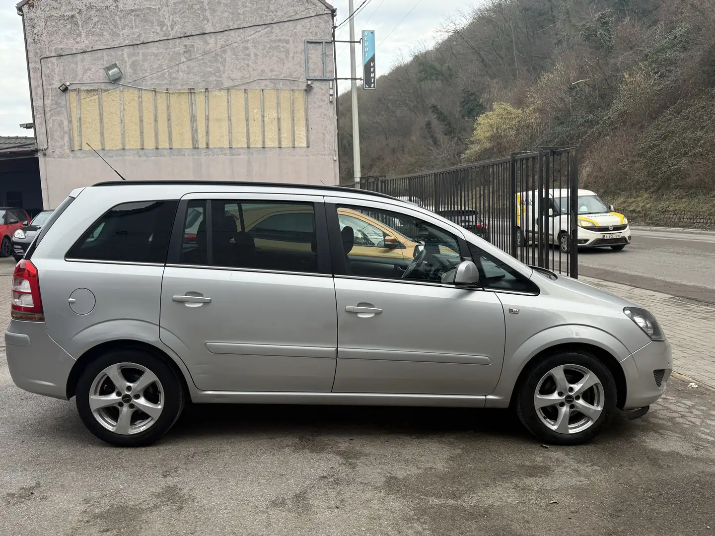 Opel Zafira #reserve Gris - 2