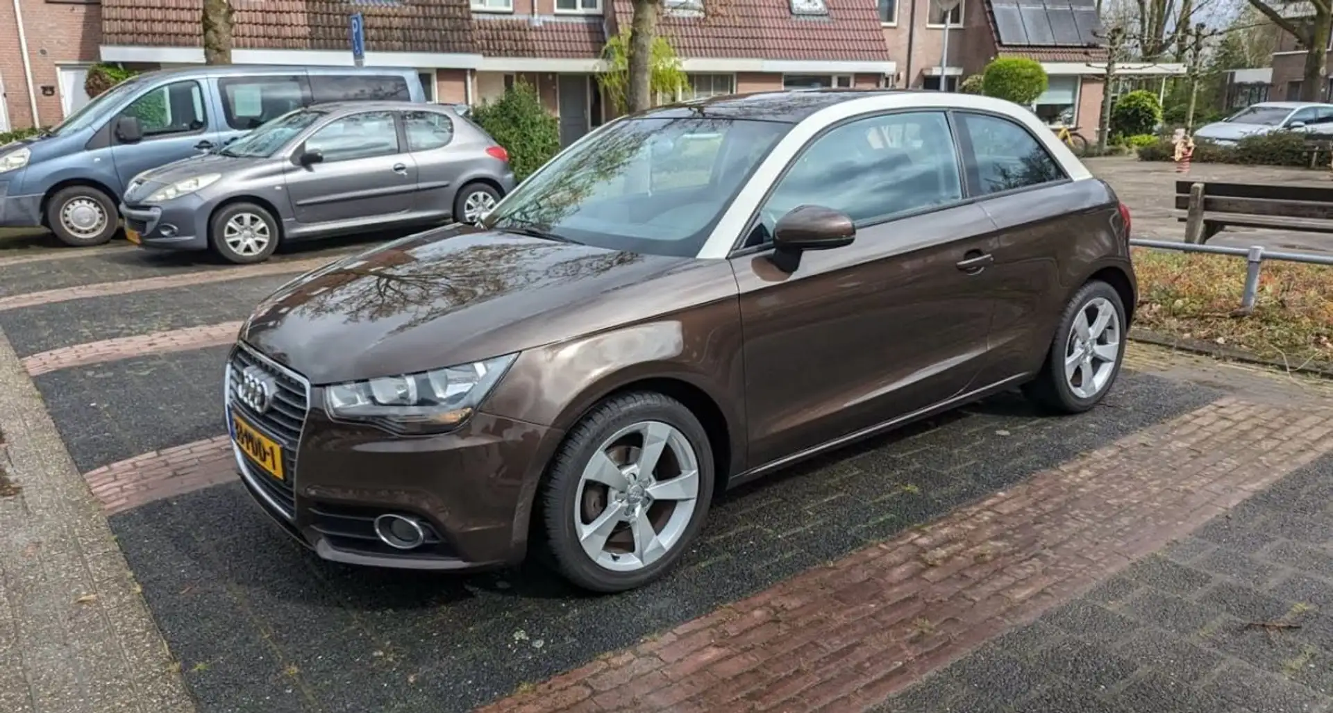 Audi A1 1.2 TFSI Amb. PL. B. Bruin - 1