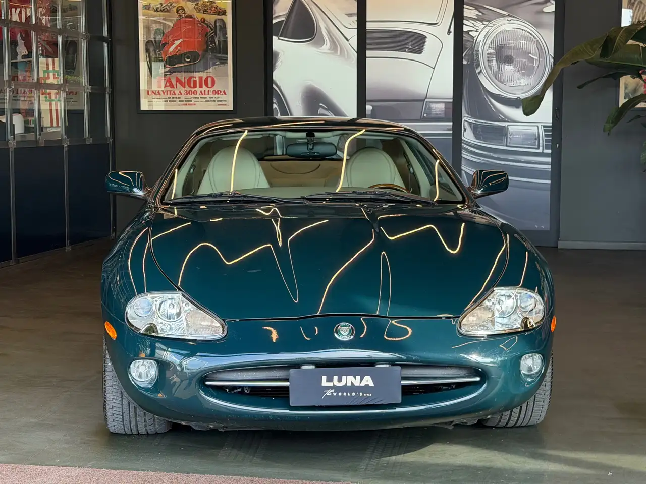 Jaguar XK8 Coupe 4.0 -Full Set-, foto 2